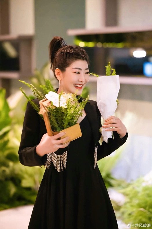 三十而悅,乘風破浪的姐姐都戴什么表-復刻表