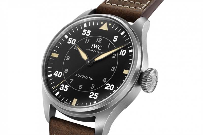 IWC萬國最新Big Pilot's Watch 43 Spitfire注入懷舊味及軍表設(shè)計(jì)-復(fù)刻表