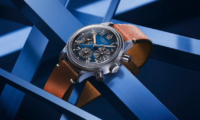 煙熏藍面初登場！LONGINES Avigation BigEye首款鈦金屬腕表-復刻表