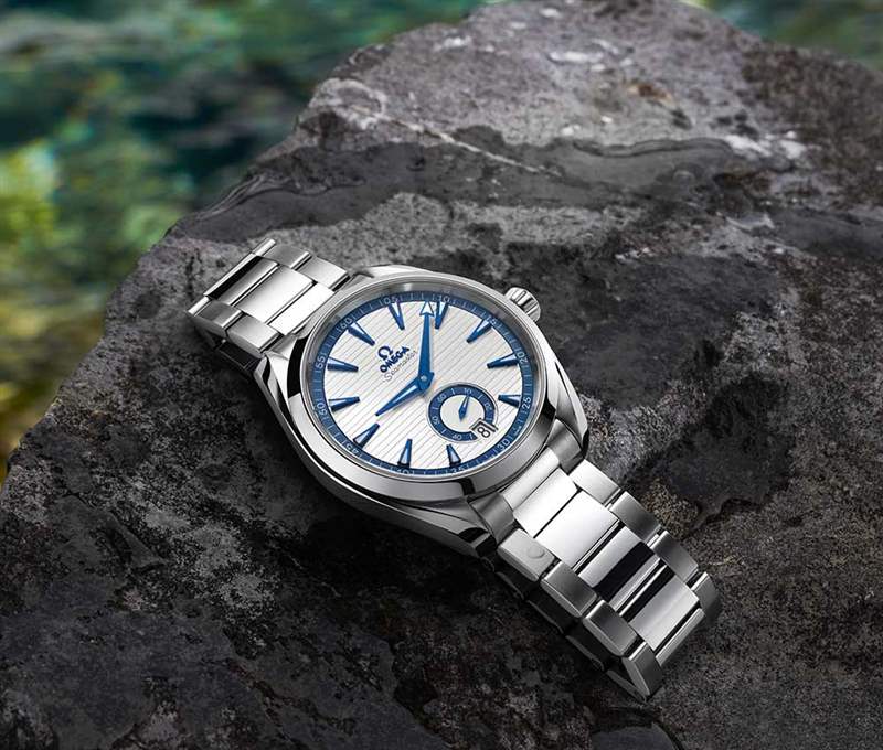 歐米茄海馬系列大地小秒針，在陸地和海洋之間-復刻表