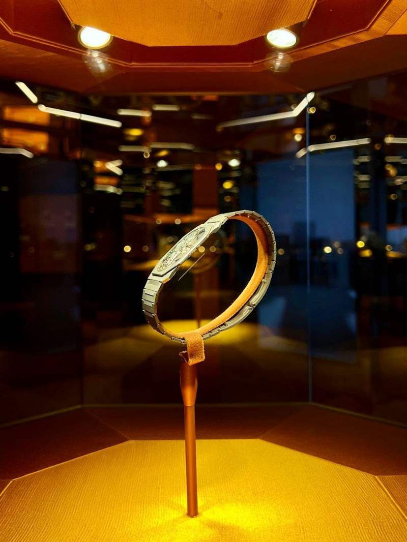 一薄鎮八方！寶格麗Octo Finissimo的超薄密碼-復刻表