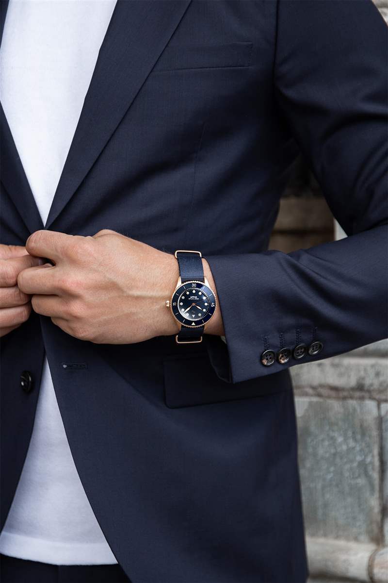 小眾品牌Vintage1926“在海上”類寶珀手表-復(fù)刻表