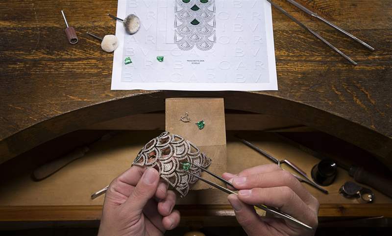 重磅彩寶，色彩迸發(fā)｜BVLGARI頂級(jí)珠寶暨復(fù)雜腕表展-復(fù)刻表