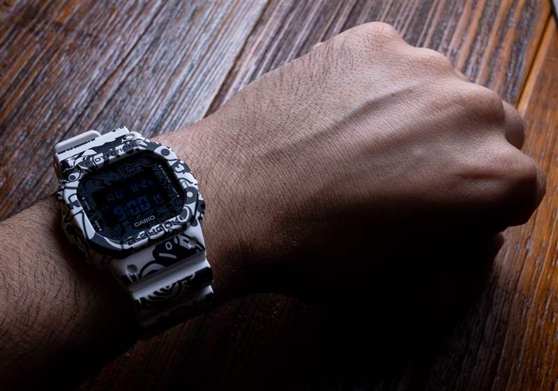 動手操作：卡西歐 DW5600-GU-7 'G-Shock Universe' 手表-復刻表