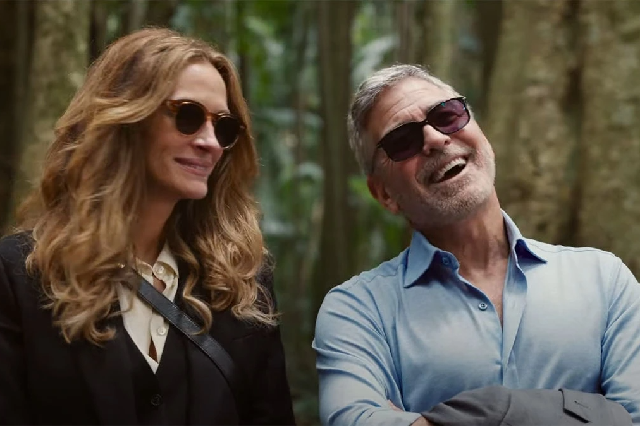 看電影喬治克魯尼試圖阻止他女兒的婚禮穿著歐米茄海馬Aqua Terra在“天堂門票”中-復(fù)刻表