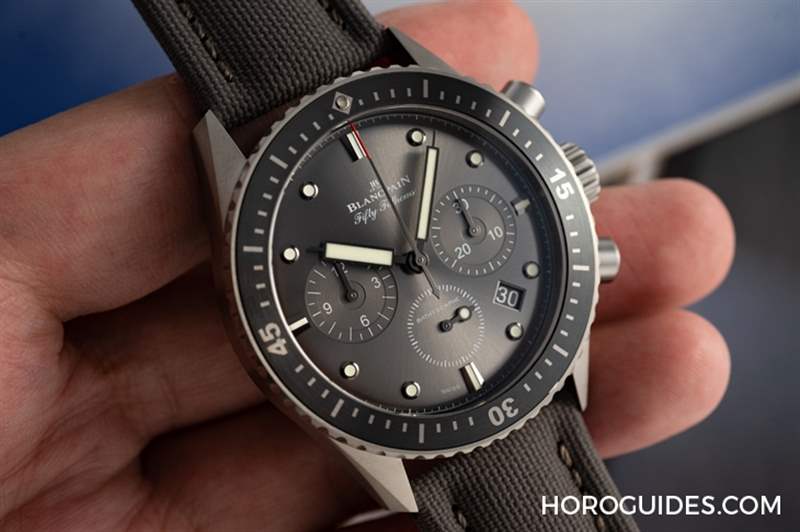 18K紅金藍面、23級鈦灰面,Blancpain五十噚深潛器飛返計時碼表兩款延伸新作-復刻表