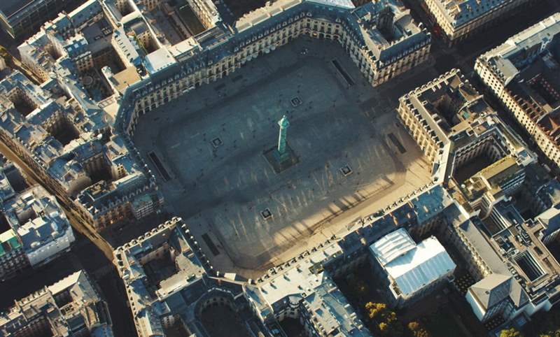 華麗變奏，盡顯1990年代豐繁美學|CHANEL Première限定腕表系列-復刻表